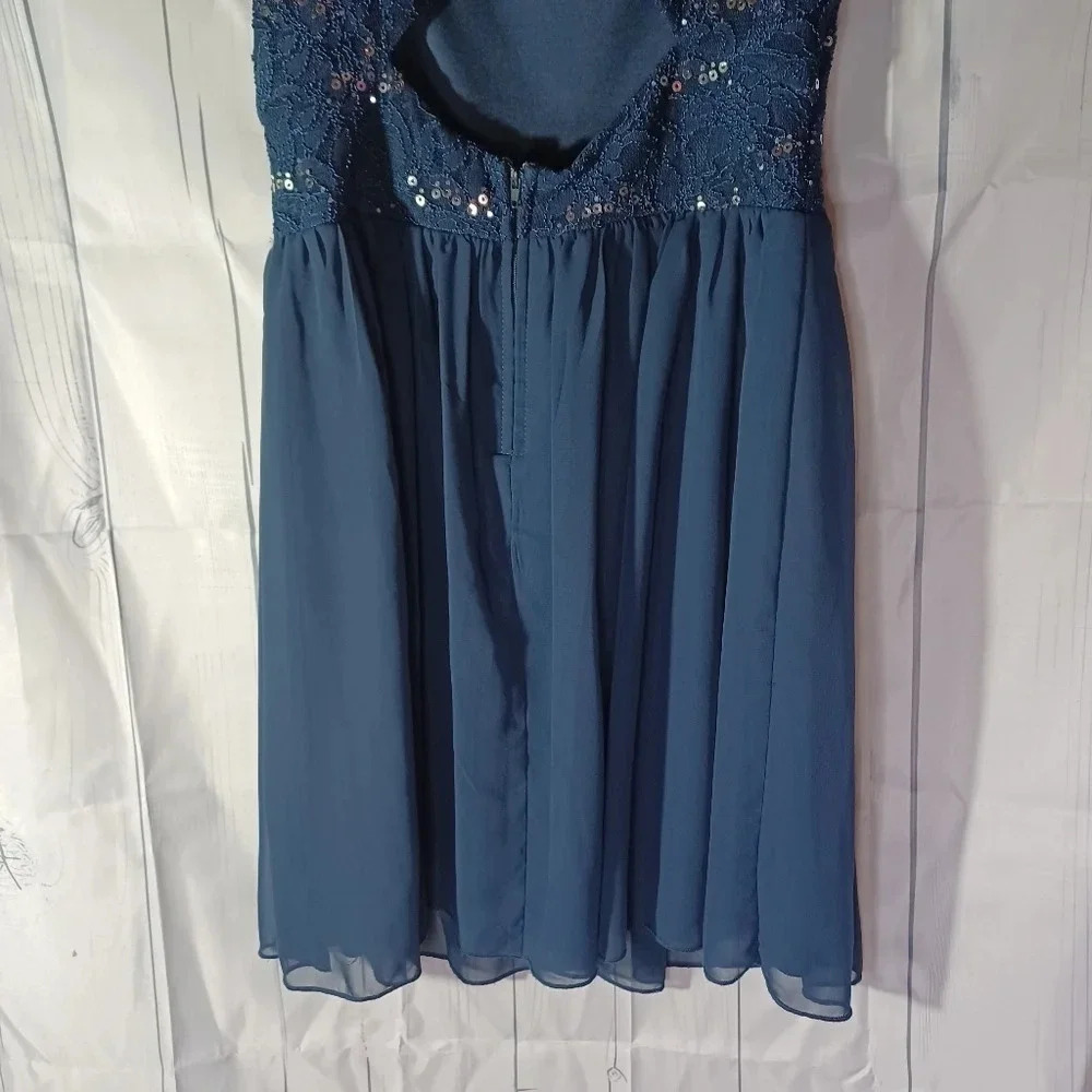 Speechless navy blue sleeveless formal night out fit & flare dress - Picture 9 of 11